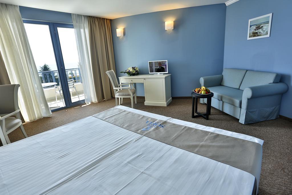 Appartamento con 2 Camere da Letto e Vista Mare