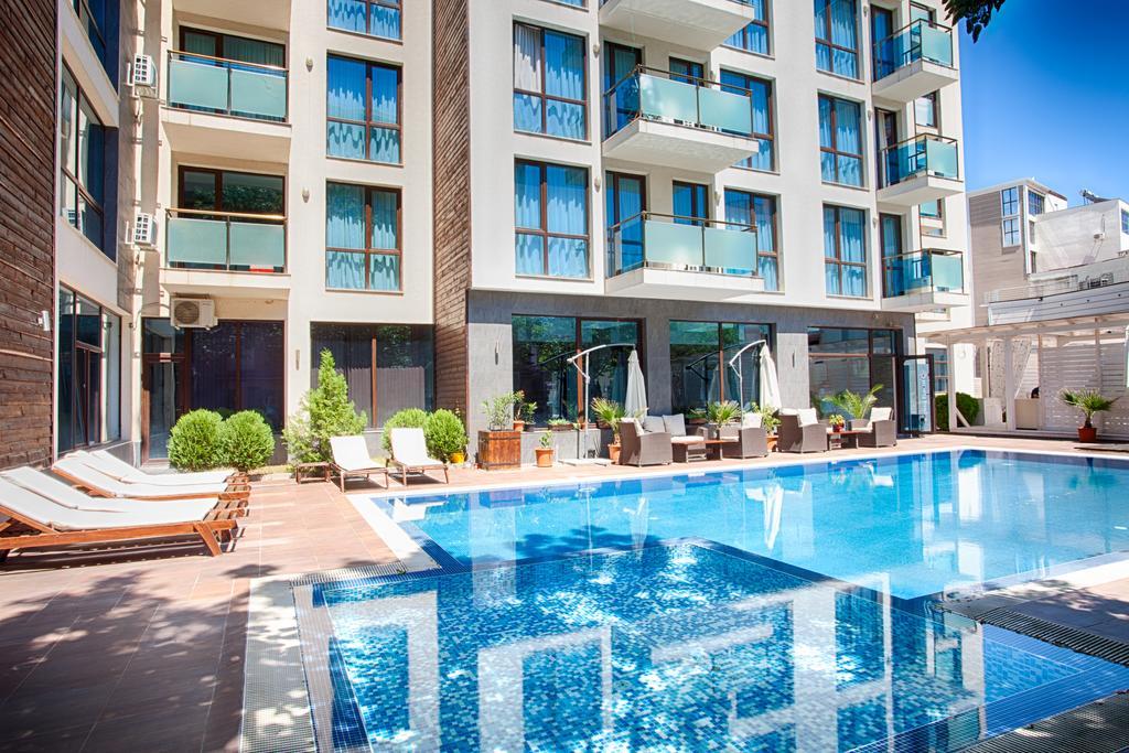 Apartment mit 2 Schlafzimmern und Balkon