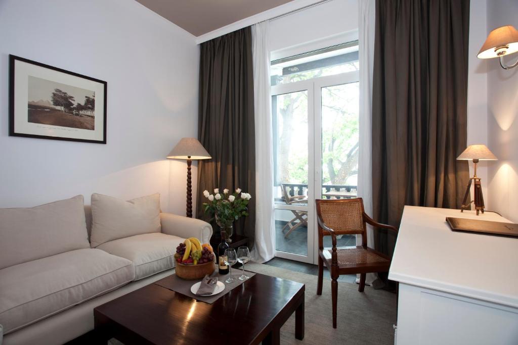 One-Bedroom Suite with Park View - Second Floor
