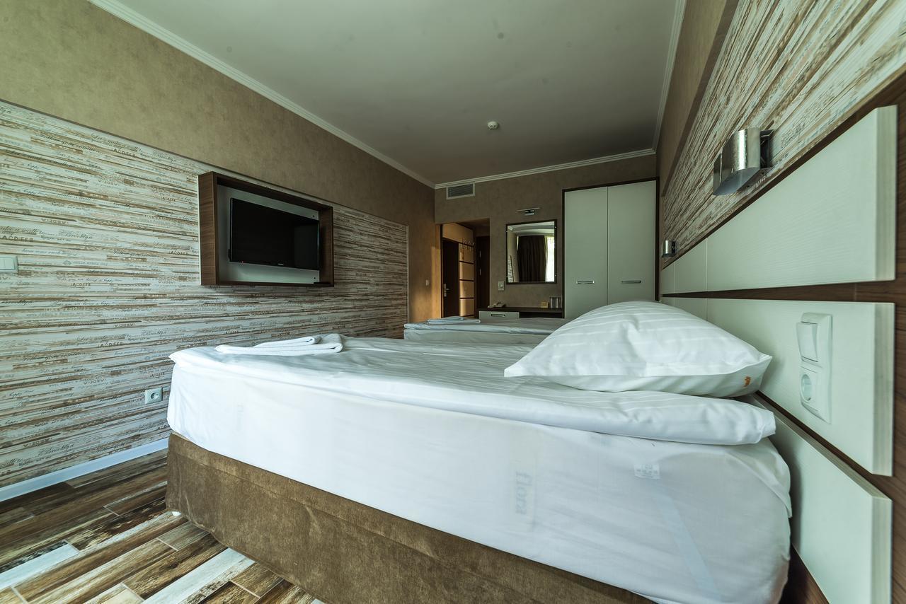 Chambre Double ou Lits Jumeaux avec Balcon
