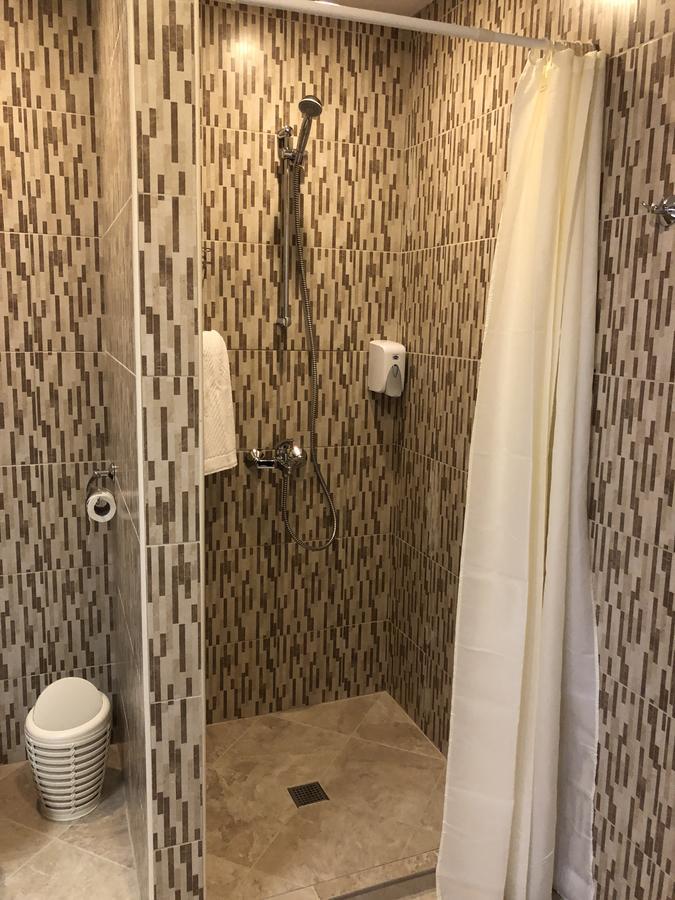 Premium Quadruple Room,819526022:JPEG