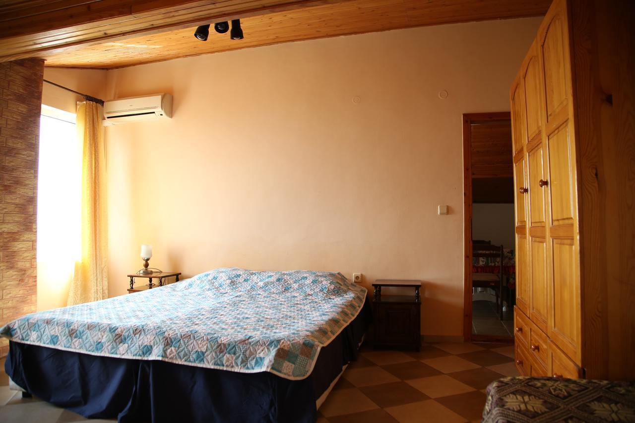 Cameră cvadruplă cu cadă