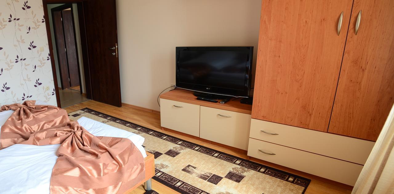 Two-Bedroom Apartment,662768067:JPEG