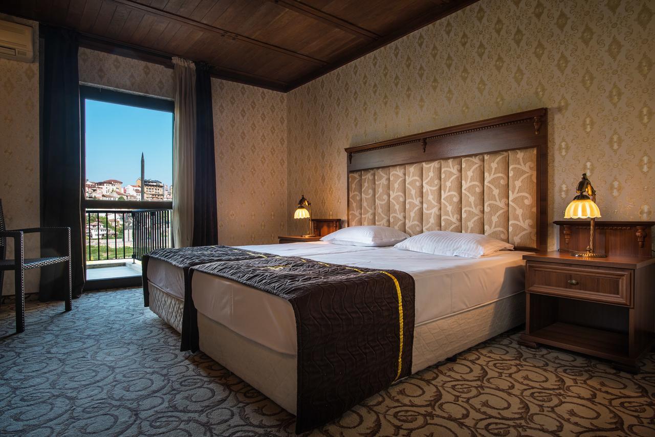 Standard Double Room with Balcony and River View