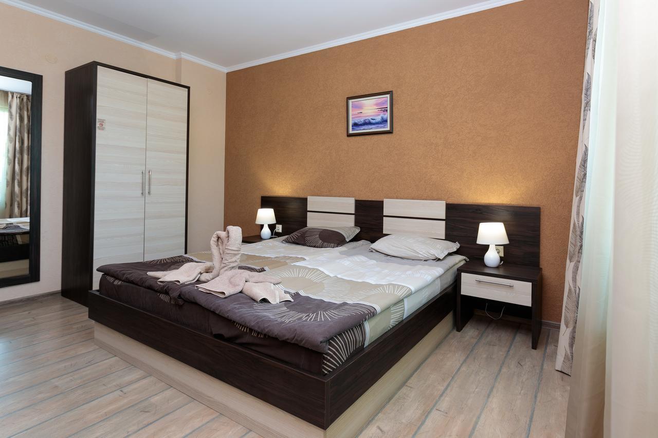 One-Bedroom Suite Balcony