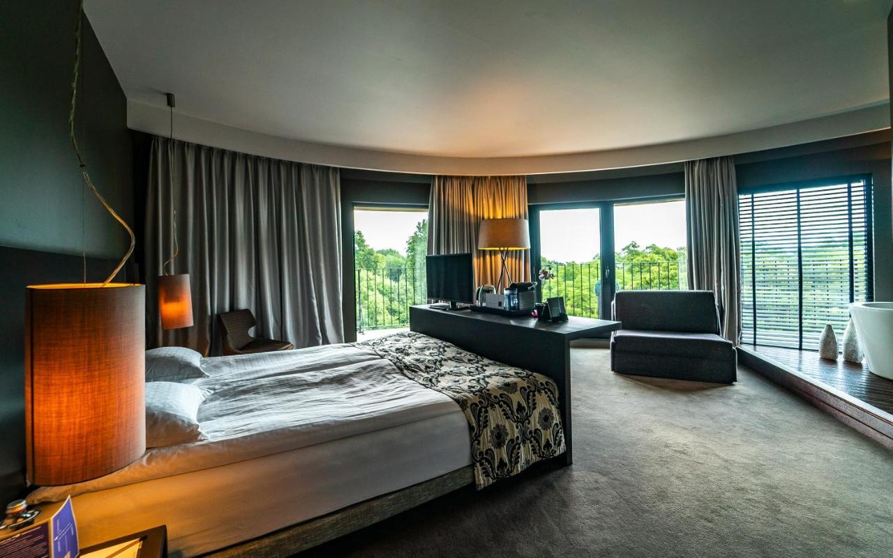 Middle Suite