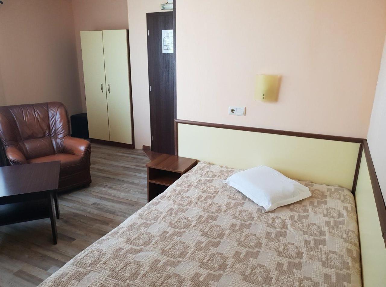 Single Room,769502320:JPEG