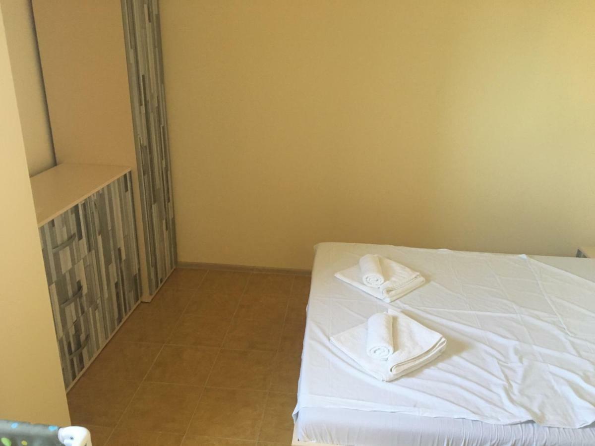 Two-Bedroom Apartment,833185556:JPEG