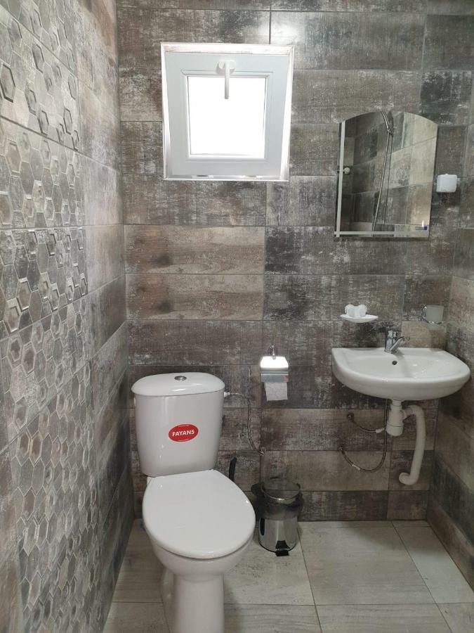 Cameră dublă cu patio