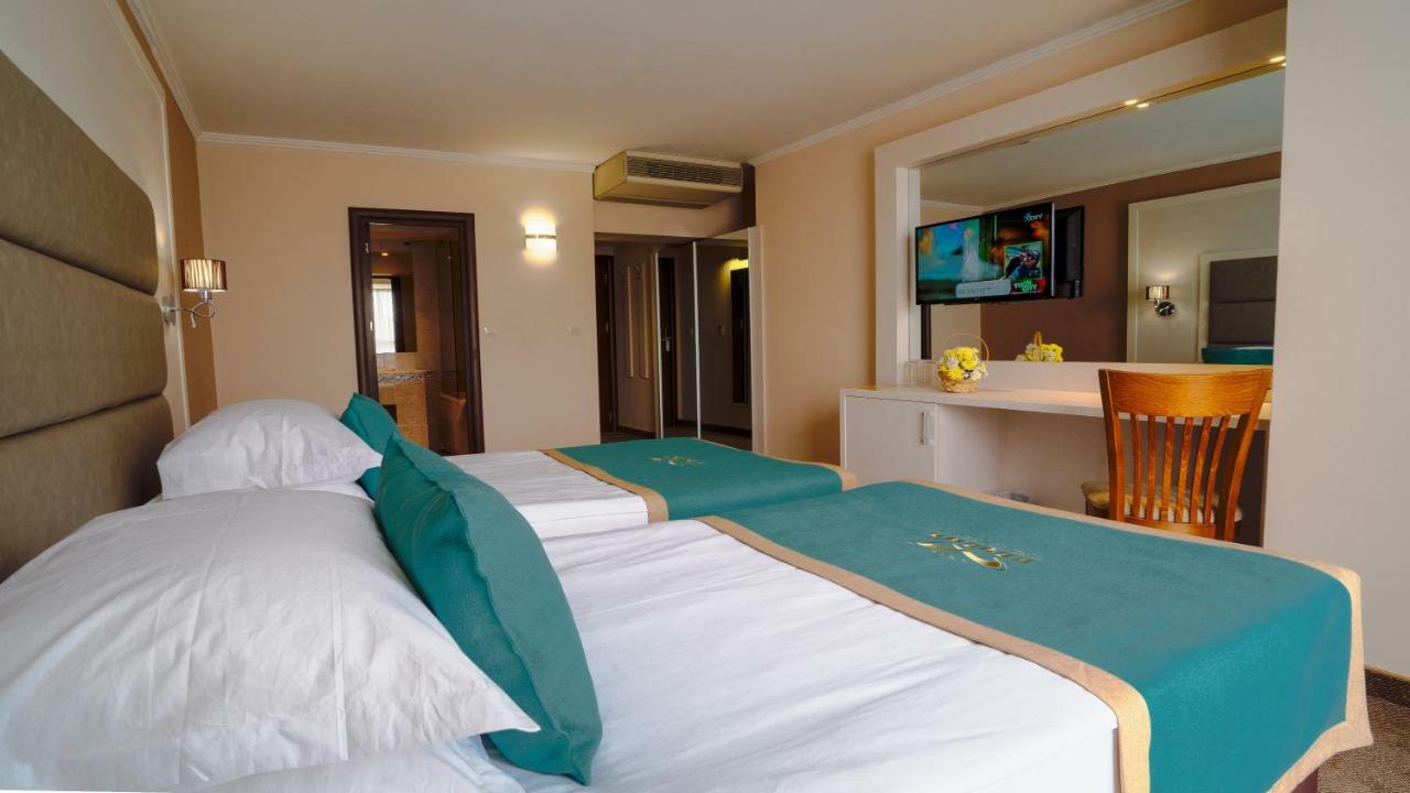 Double or Twin Room with Balcony and Park View