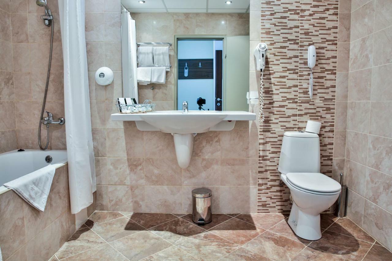 Standard Double Room,1681727436:JPEG