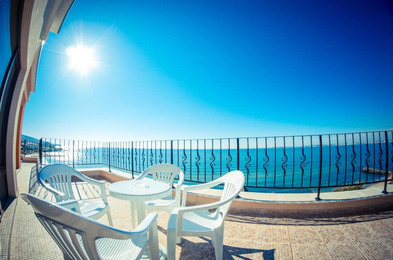 Appartamento con 3 Camere da Letto e con Balcone
