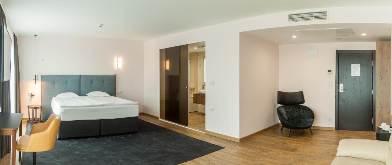 Deluxe Studio Balcony