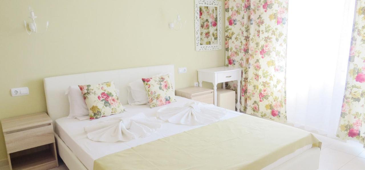 Studio mit Balkon