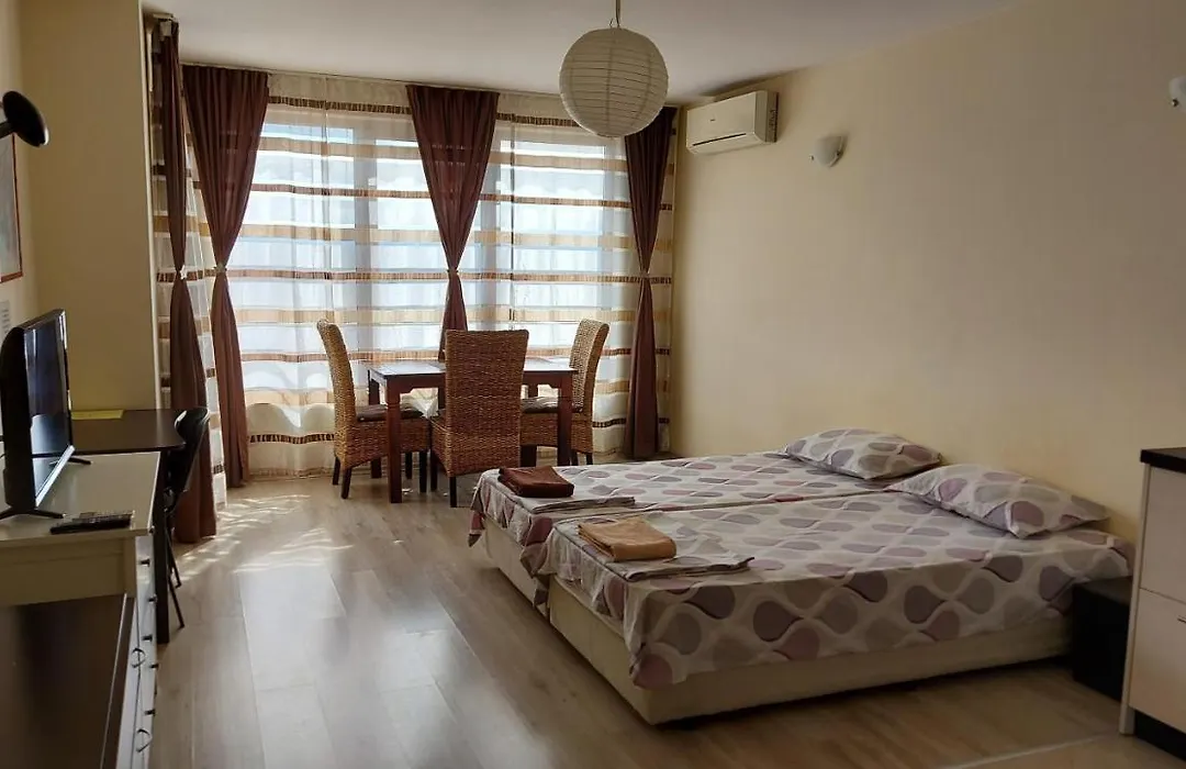 Panorama Apartment & Rooms Veliko Turnovo-1