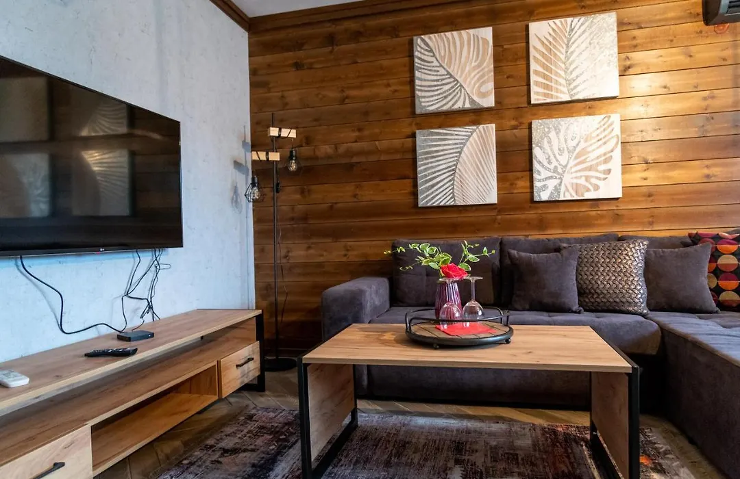 Hotel Hunters House-1