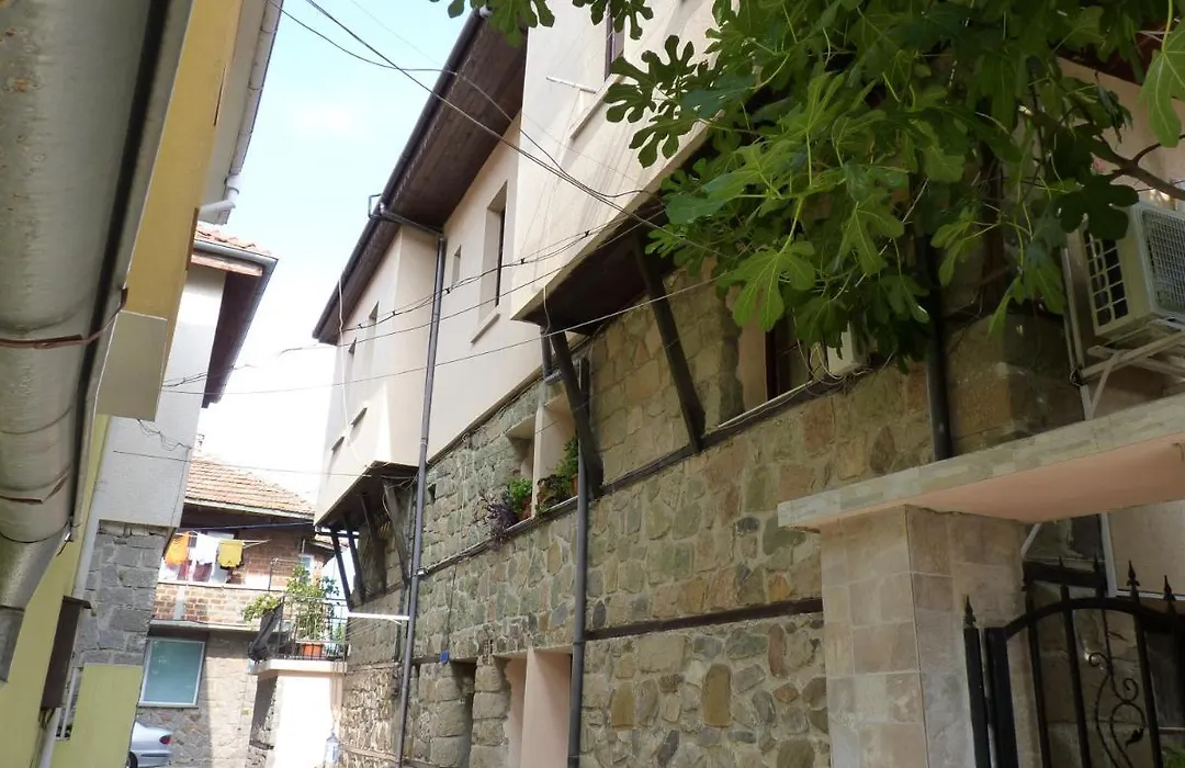 Guest House Zhelevi-1