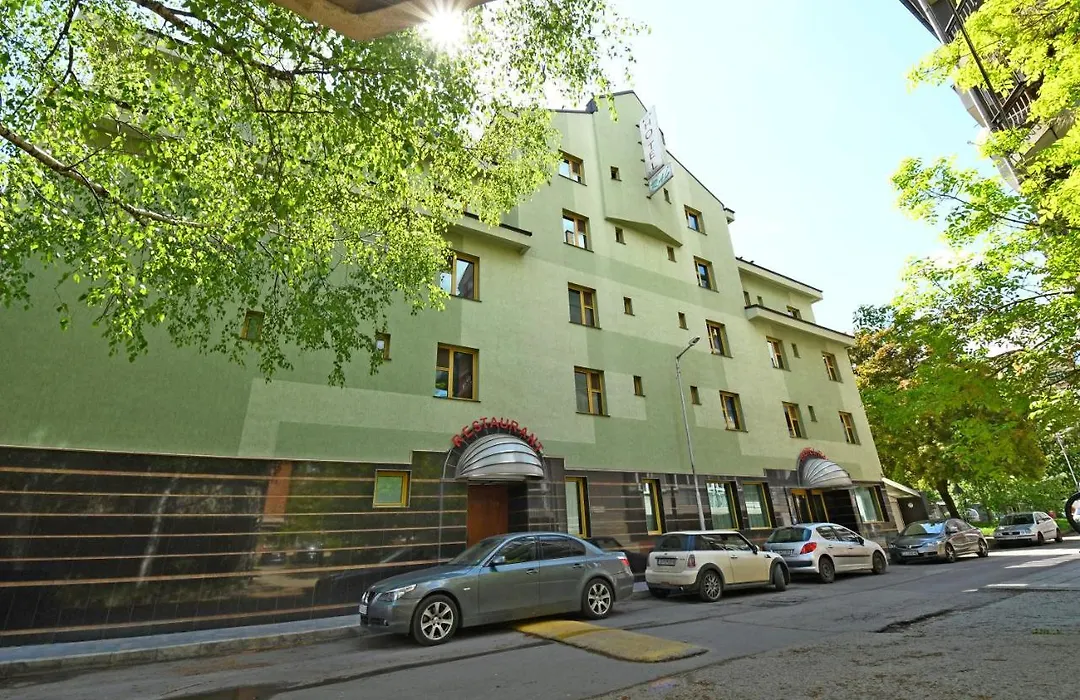 Hotel Rai-1