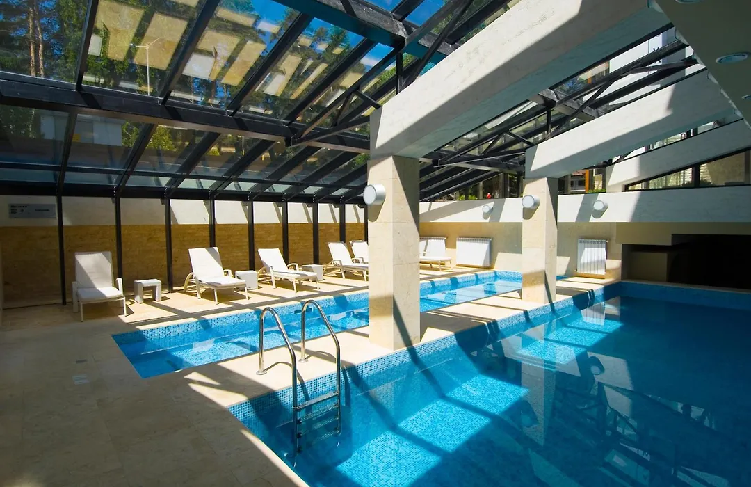 Radina'S Way Hotel-1