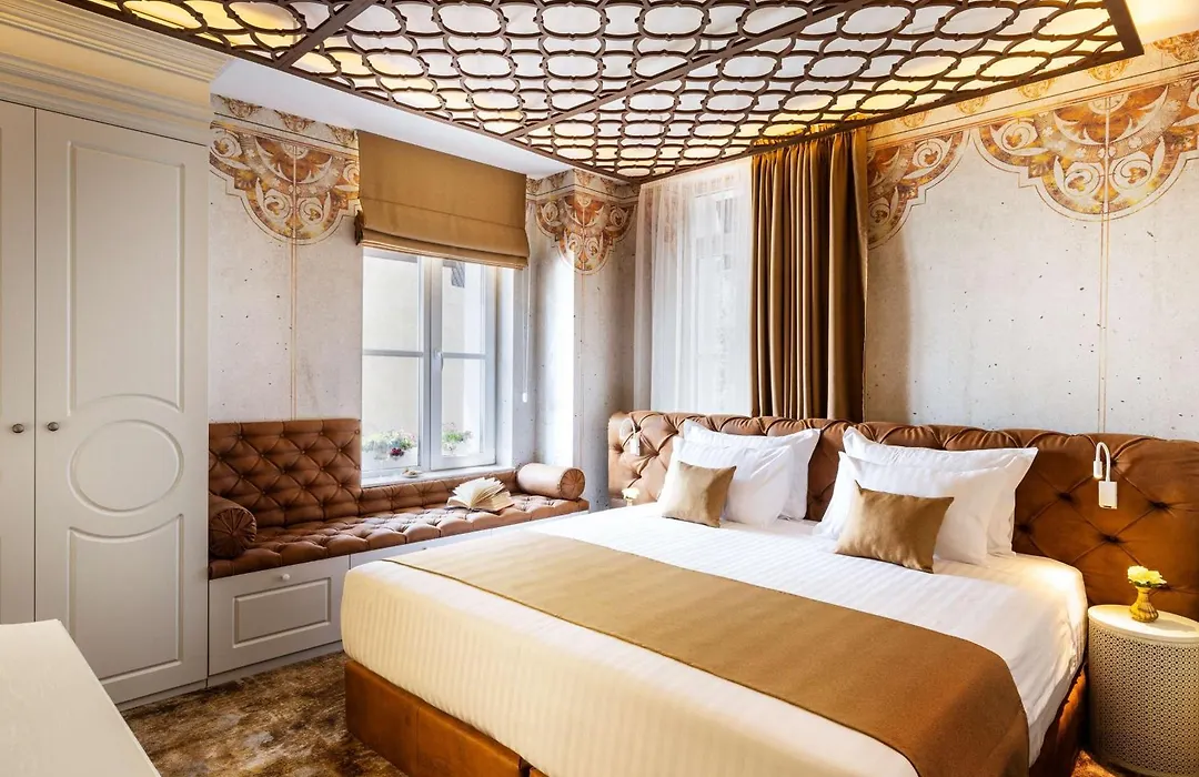 Art Boutique Hotel Gallery 37 Plovdiv - Superb Location In The Old Town-1