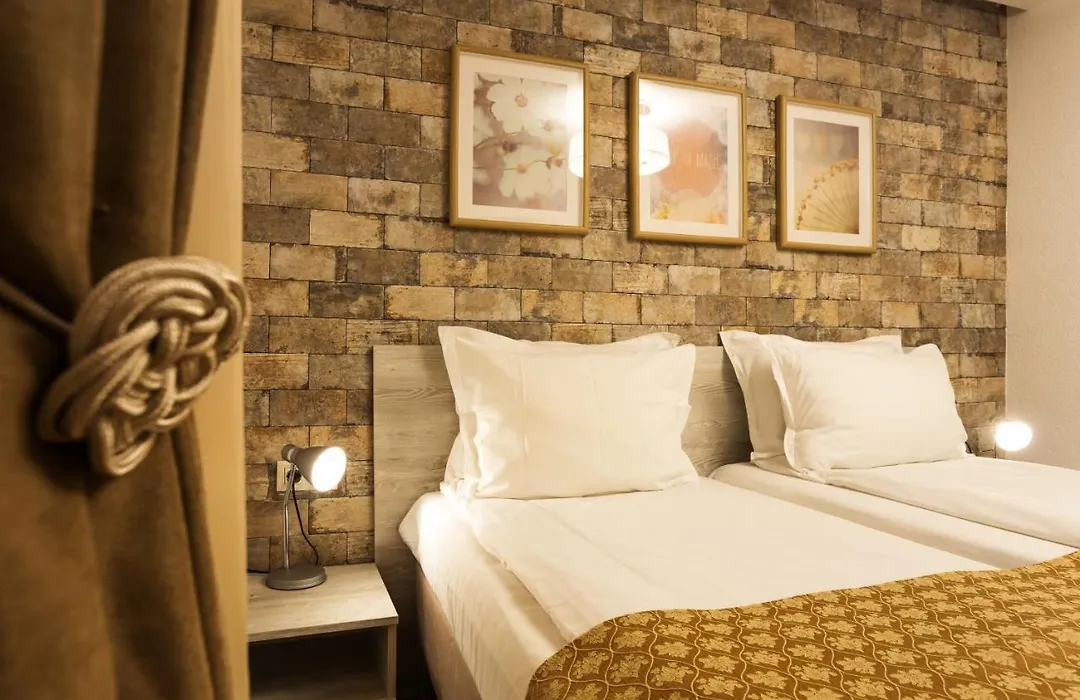 Sofia Place Hotel By Hmg-1