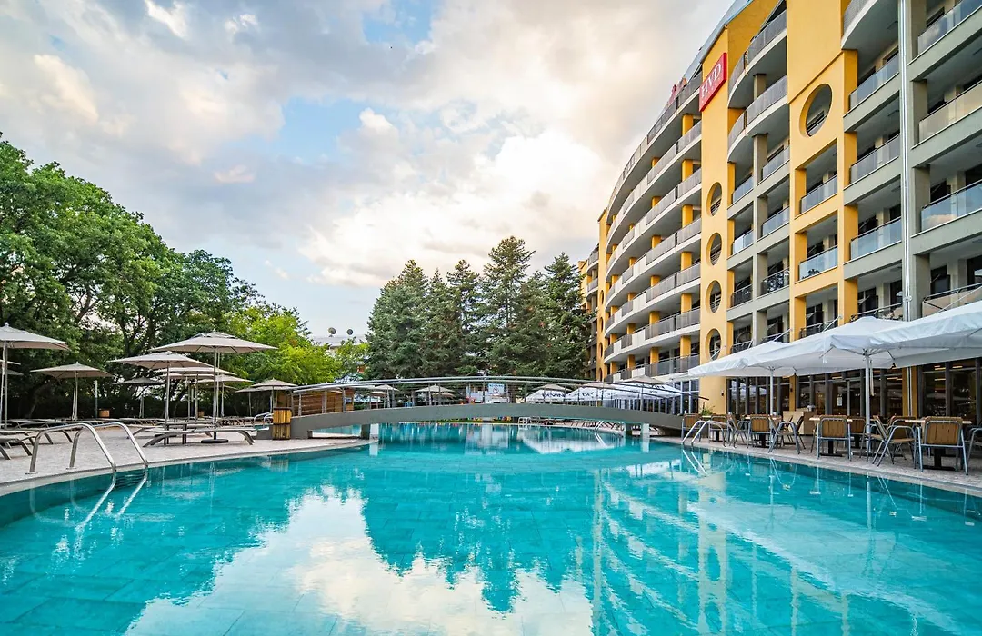 Hvd Viva Club Ultra All Inclusive - Private Beach & Free Parking-1