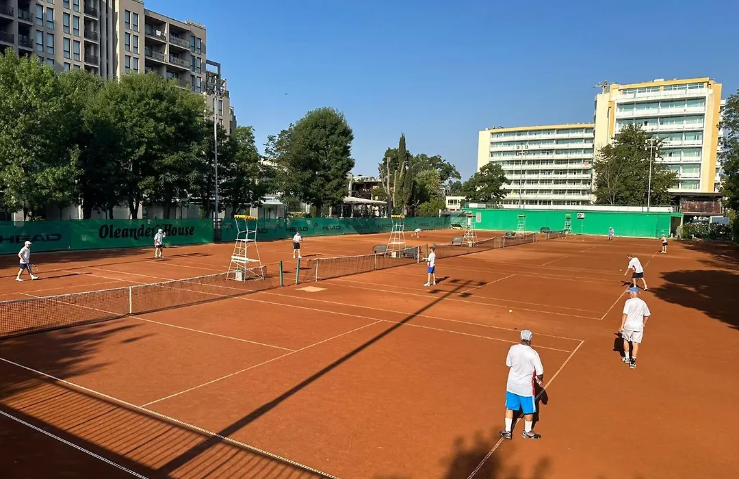 Oleander House And Tennis Club-1