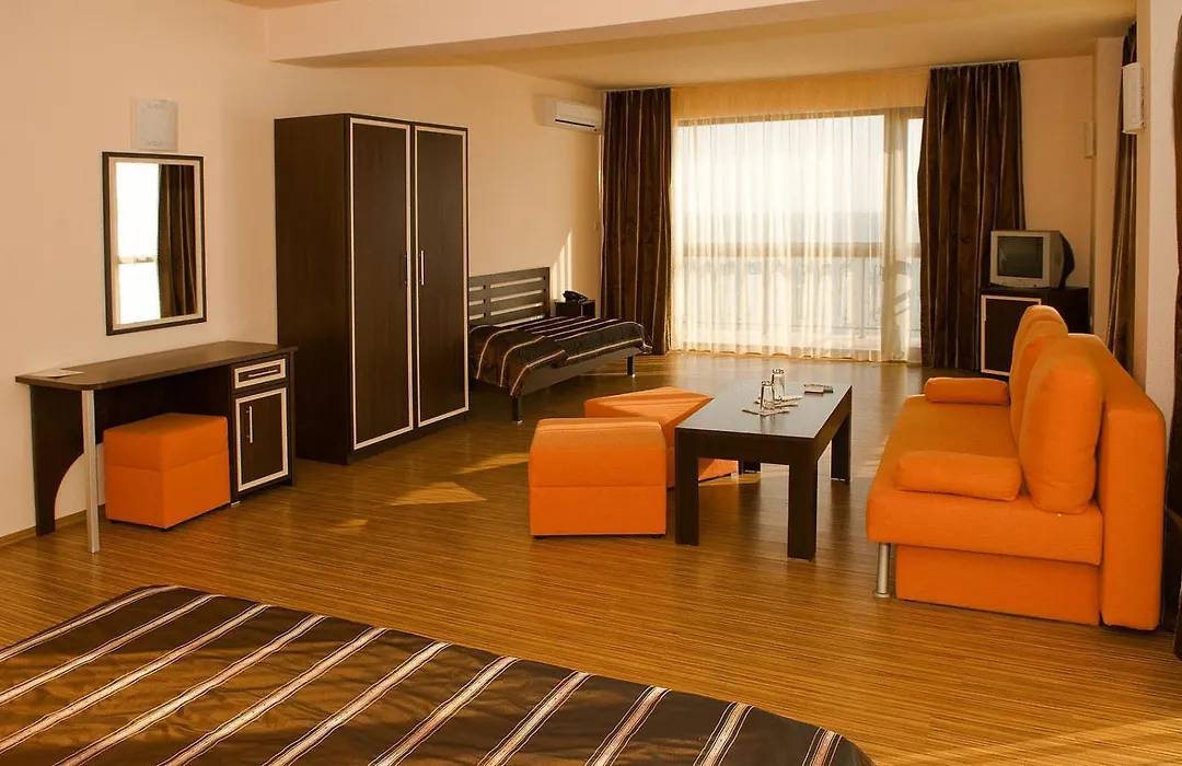 The American Hotel-1