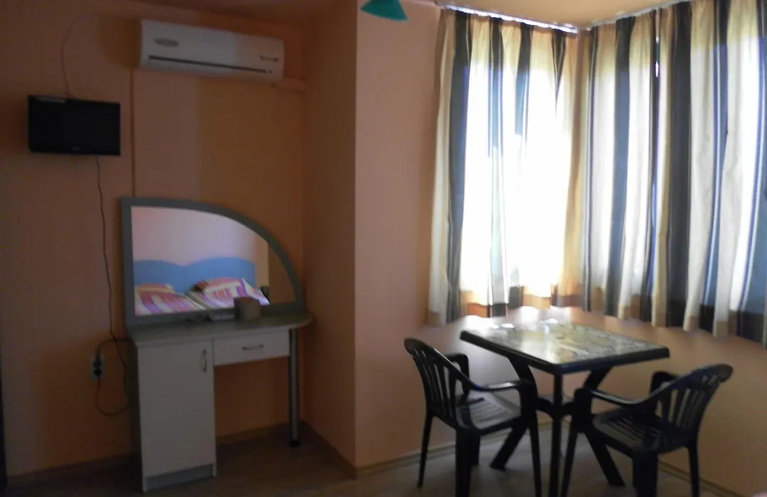 Villa Mari Guest Rooms-1