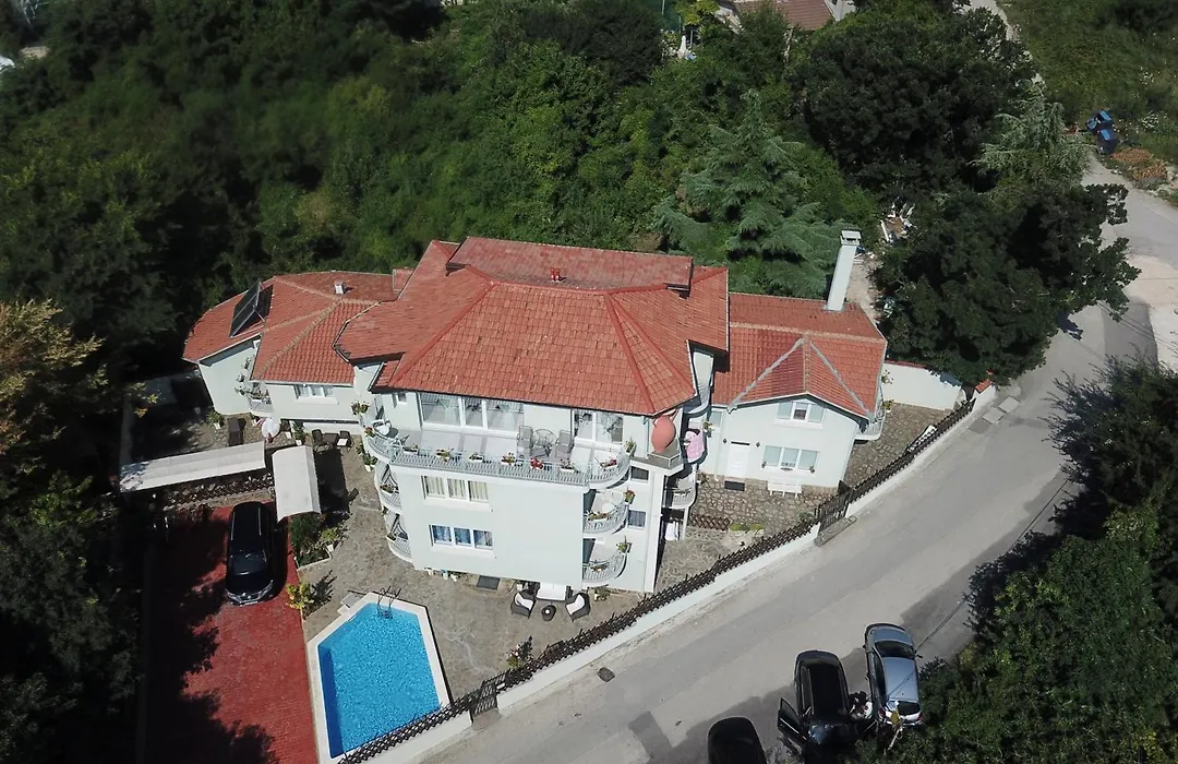Hotel Amfora-1