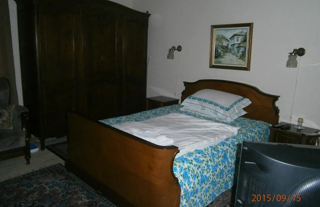 Retro - 19Th Century Guest House-1