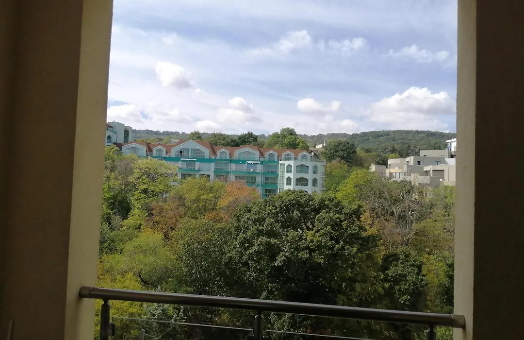 Apart Hotel Golden Line private apartments-1