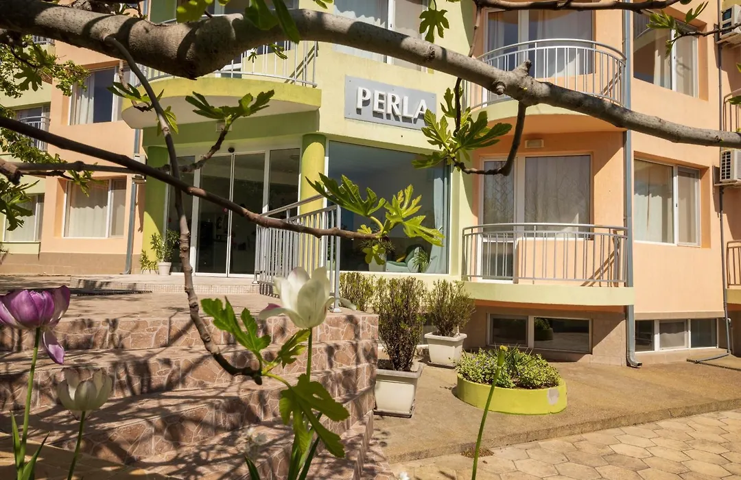 Family Hotel Perla-1