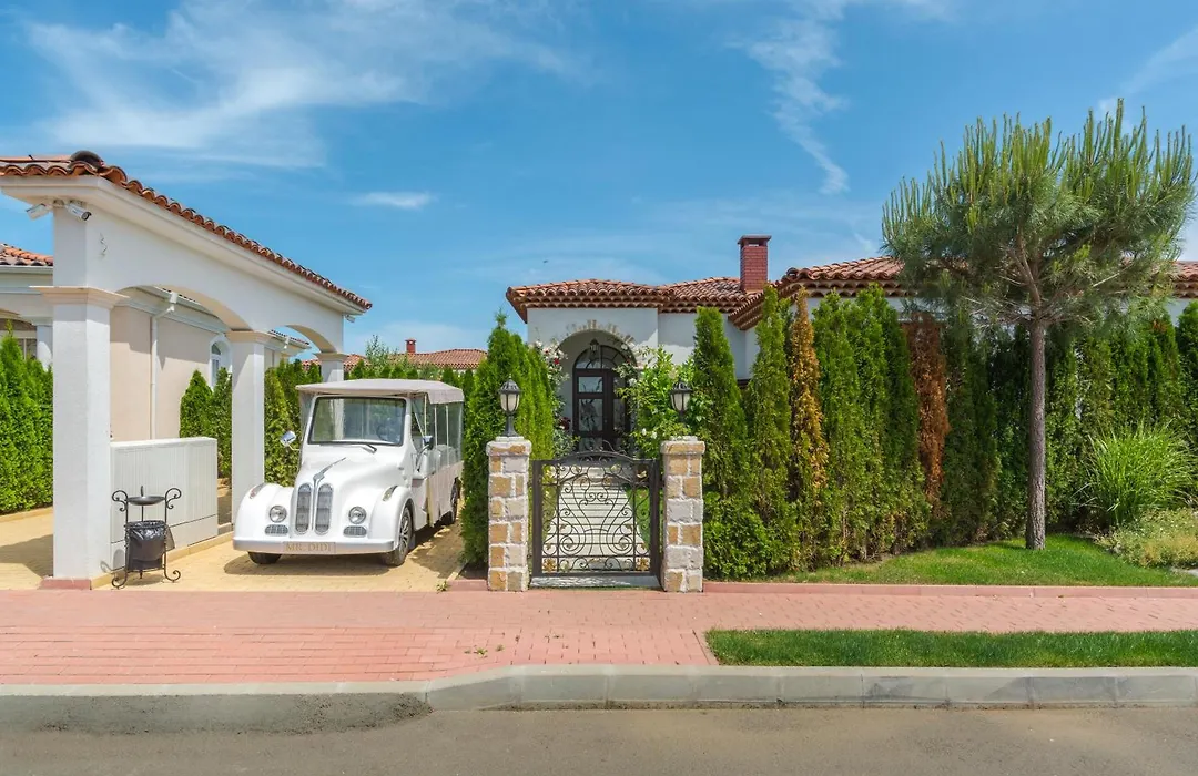Eden Park Luxury Villas-1