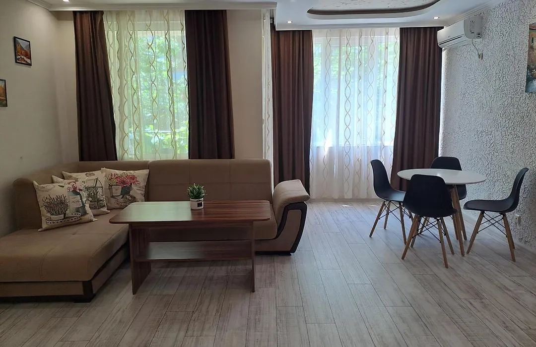 Apartment See Breeze-1