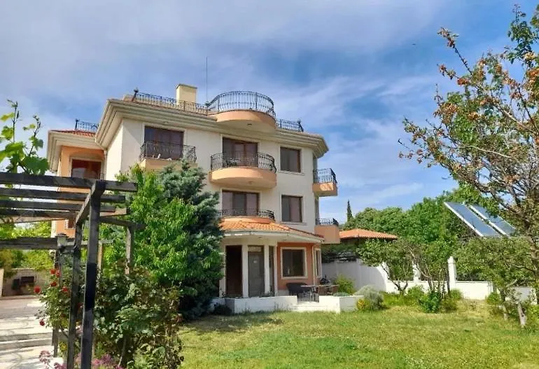 Villa B&B-1