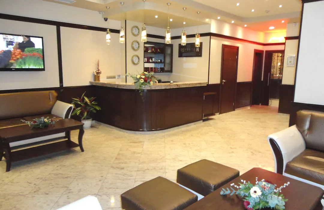 Favorit Hotel-1
