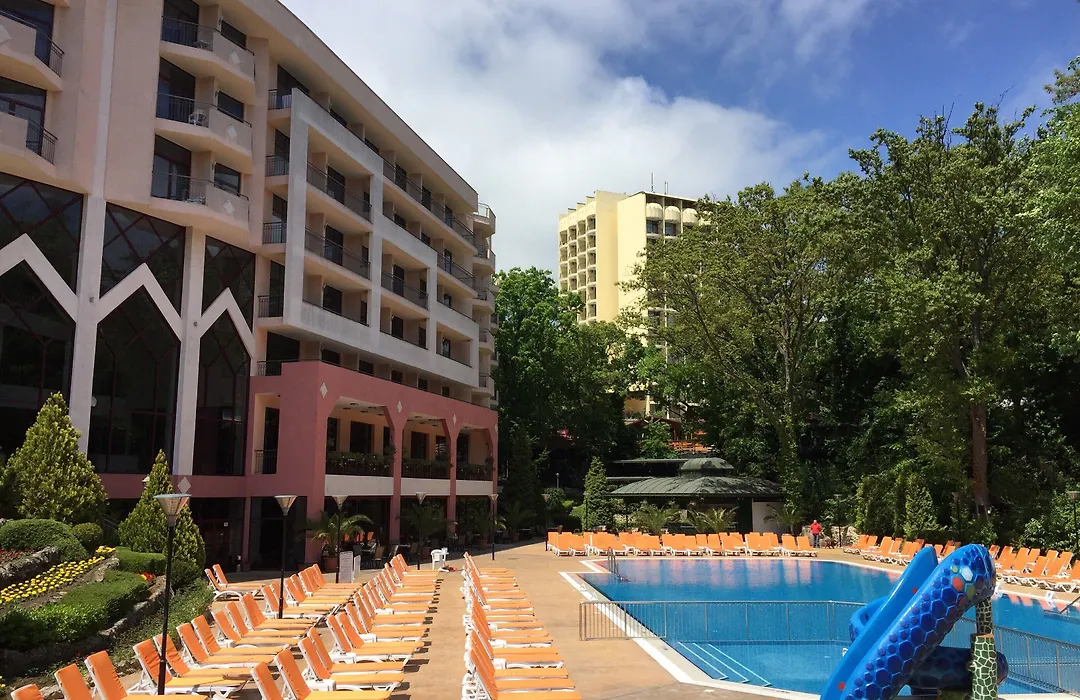 Park Hotel Odessos-1