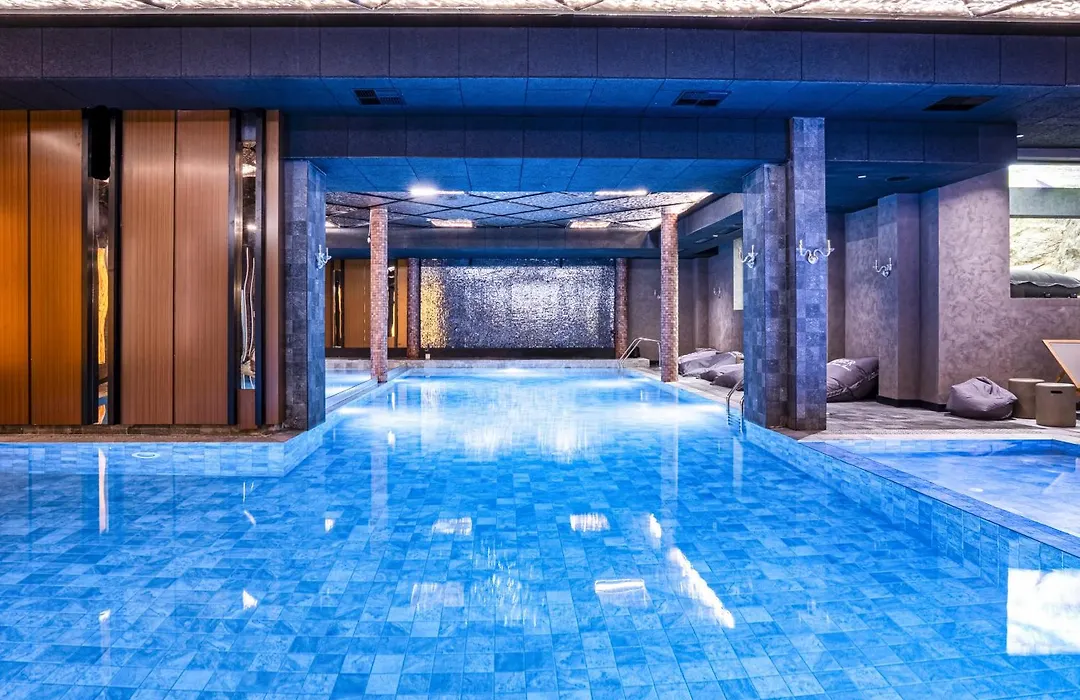 Premier Luxury Mountain Resort-1
