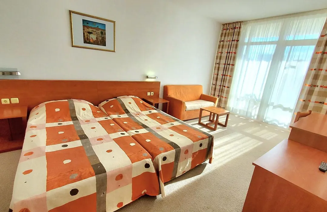 Hotel Fenix-1
