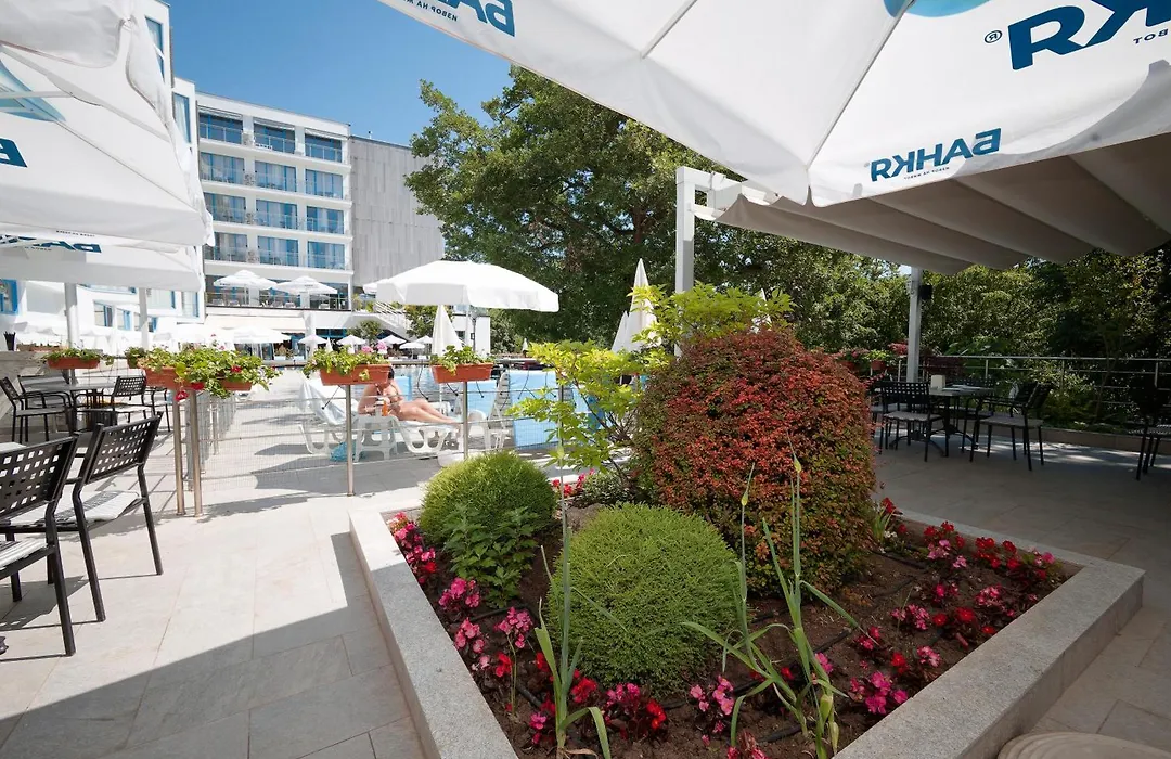 Hotel Slavey-1