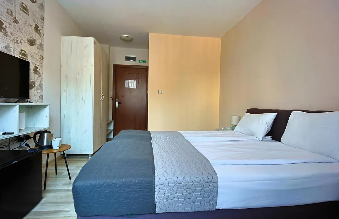 Hotel Leda-1