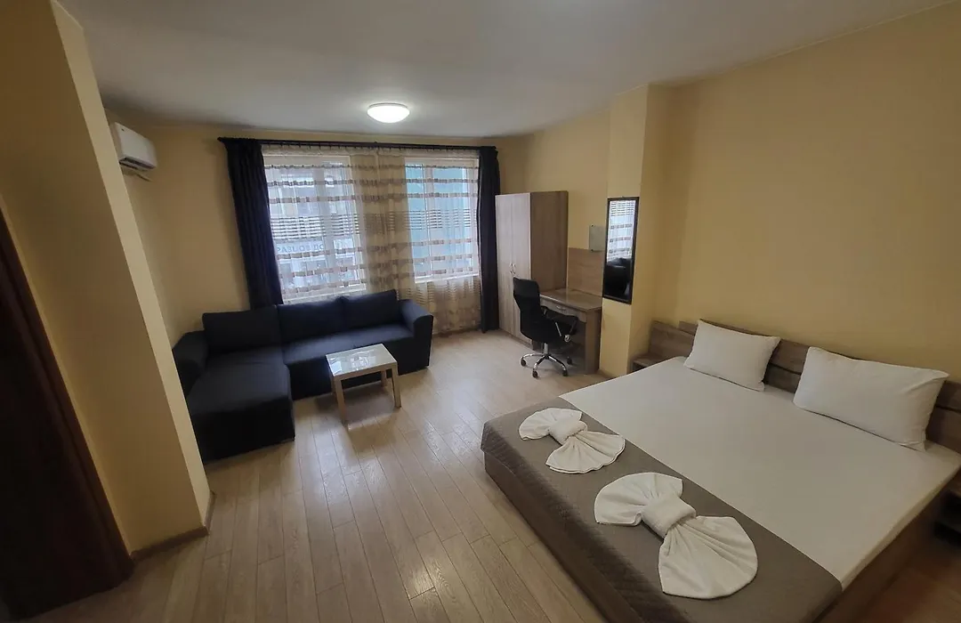 Twain Apart&Rooms-1