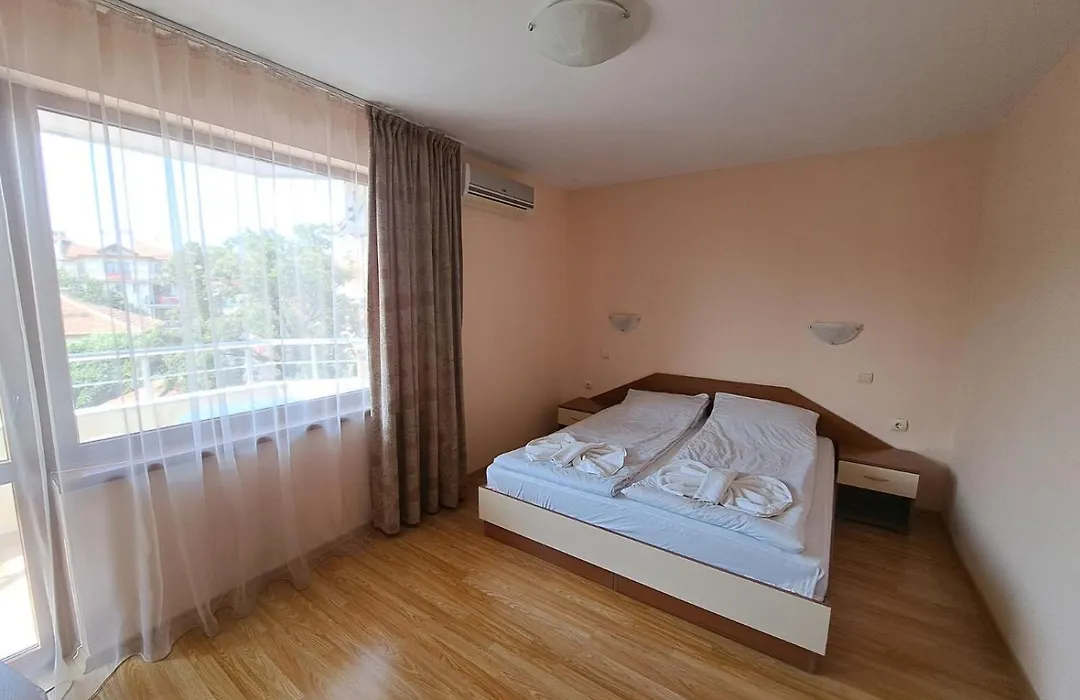 Guest House Lazur-1