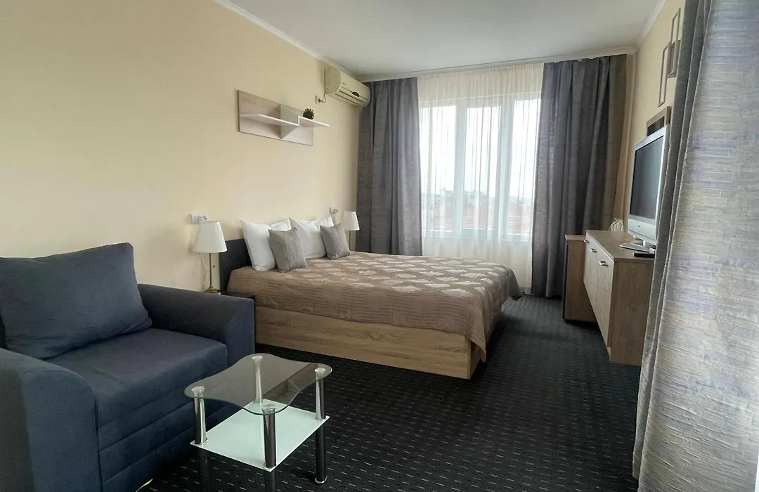 Guest Rooms Marina-1