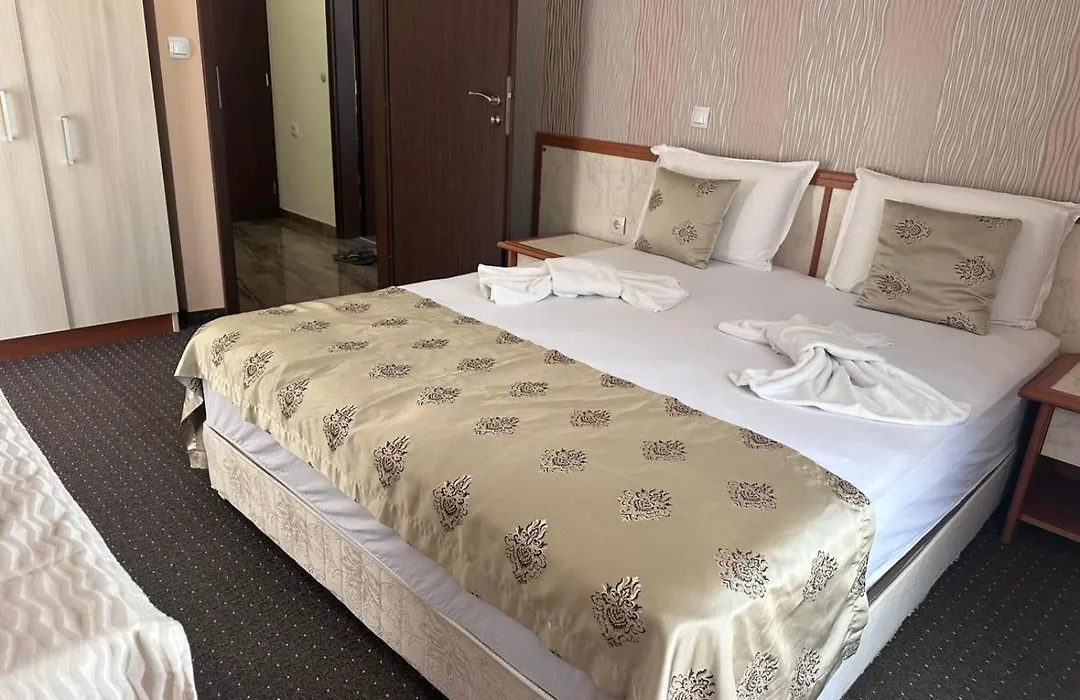 Guest House Sg-Brothers-1