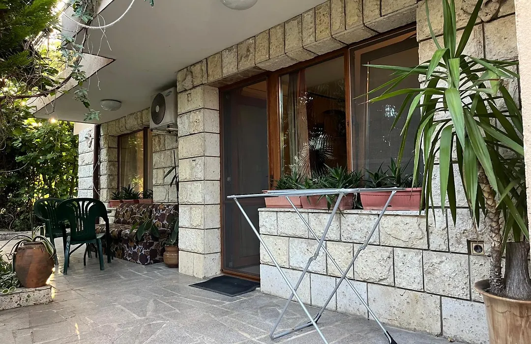 Paunovi Guest House-1