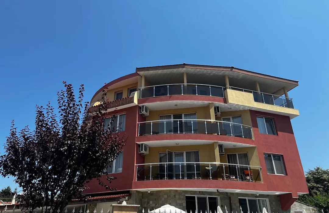 Sunny Flower Family Hotel-1