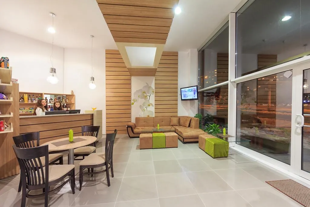 Sky Hotel-1