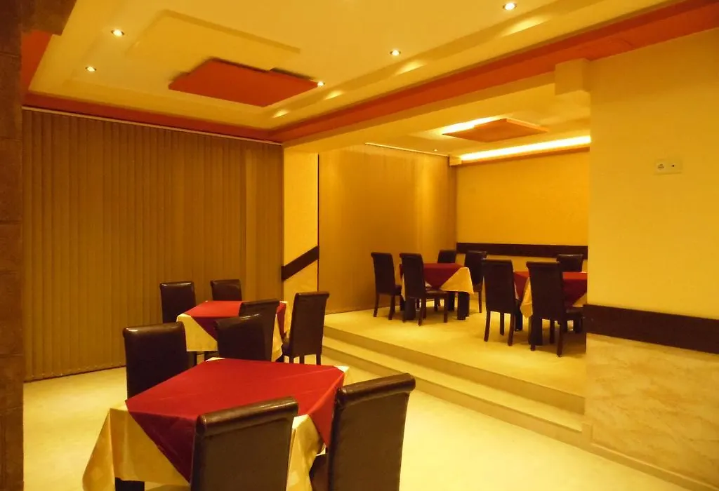 Hotel Amigos-1